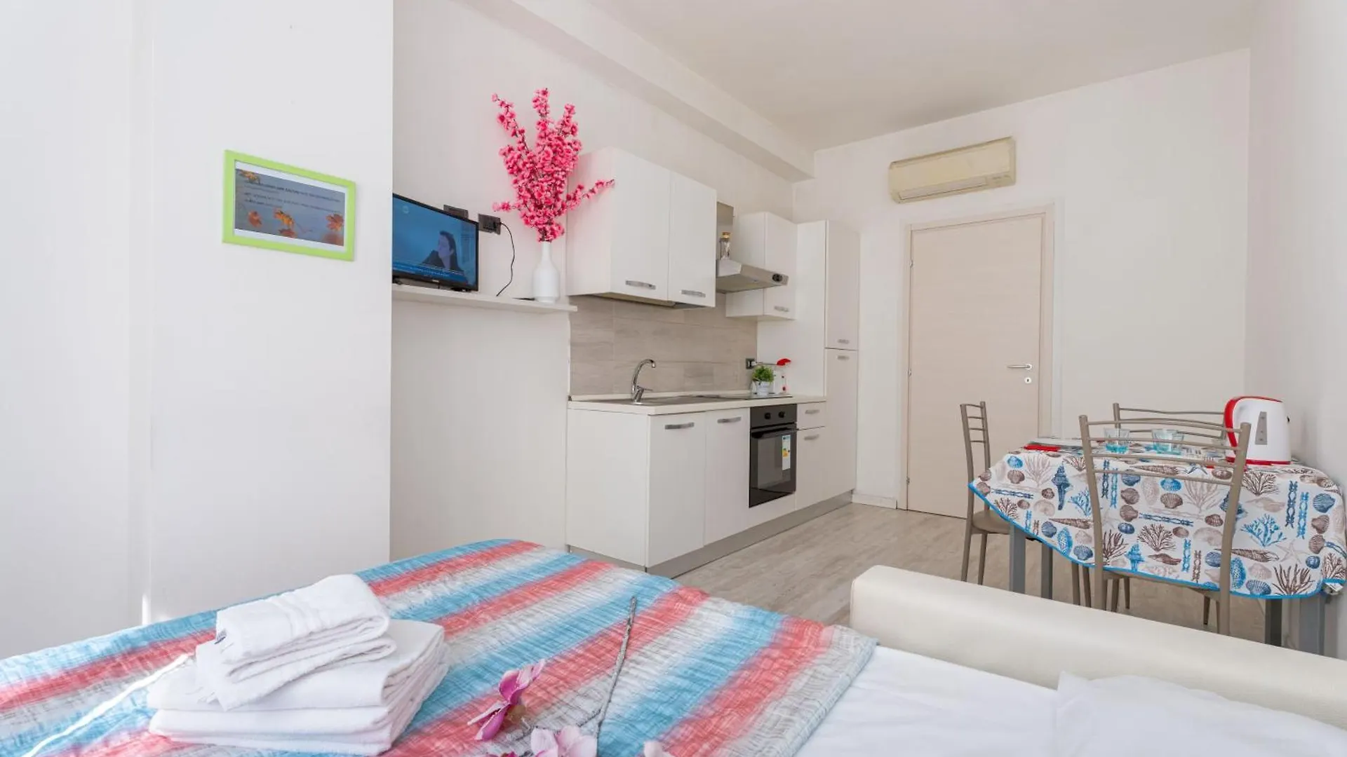 Station'S Apartments Bergamo Italy