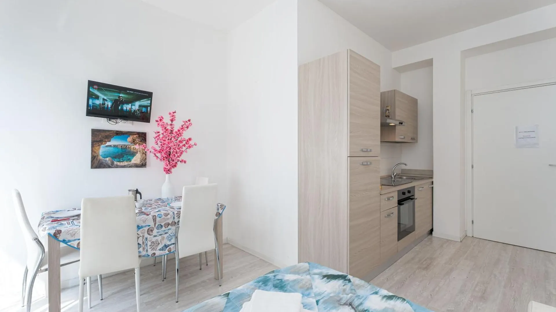 Station'S Apartments Bergamo Italy