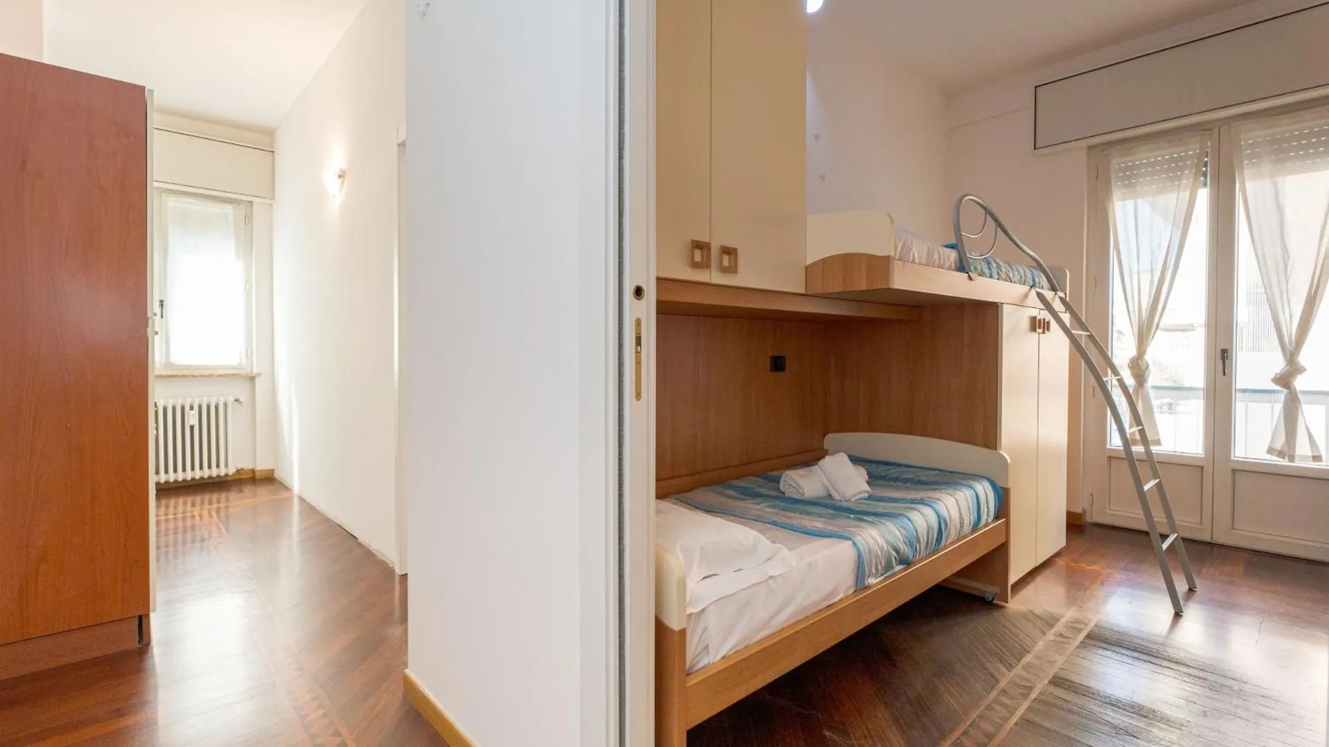 Station'S Apartments Bergamo Italy